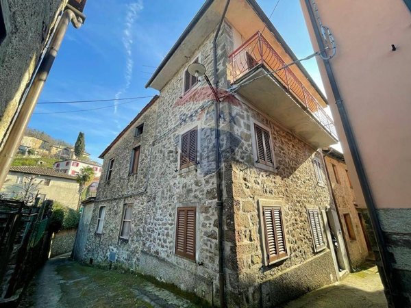 appartamento in vendita a Bagni di Lucca in zona Benabbio