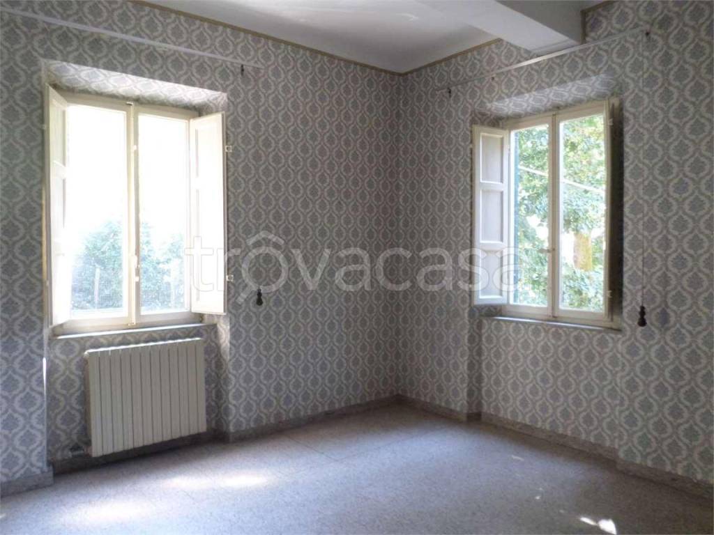appartamento in vendita a Bagni di Lucca in zona Ponte a Serraglio