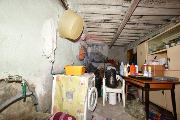 casa indipendente in vendita a Bagni di Lucca in zona Casabasciana