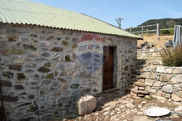 casa indipendente in vendita a Bagni di Lucca