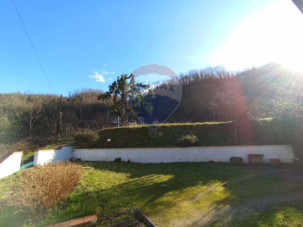 casa indipendente in vendita a Bagni di Lucca in zona Val Fegana