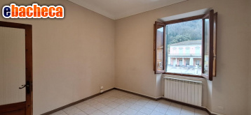 casa indipendente in vendita a Bagni di Lucca