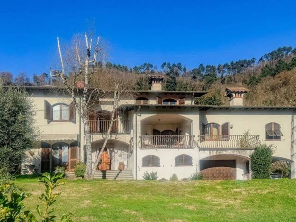 casa indipendente in vendita a Bagni di Lucca in zona La Villa