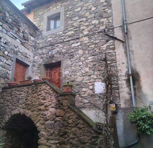 appartamento in vendita a Bagni di Lucca in zona Vico Pancellorum