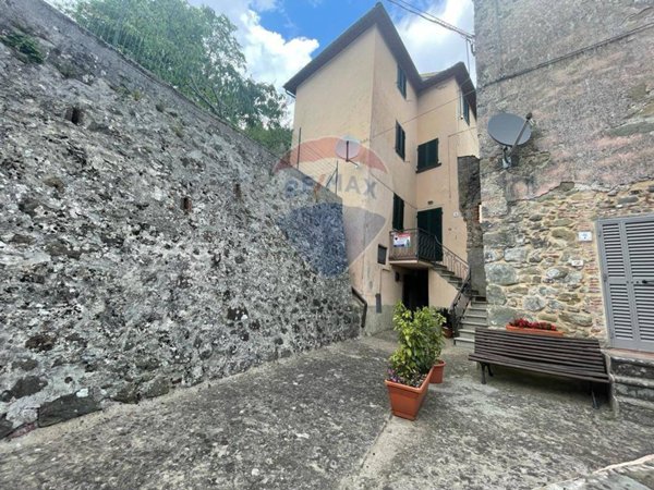 casa indipendente in vendita a Bagni di Lucca in zona Casoli