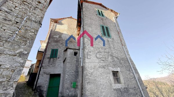 casa indipendente in vendita a Bagni di Lucca in zona Brandeglio