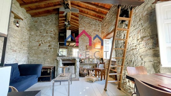 casa indipendente in vendita a Bagni di Lucca in zona Brandeglio