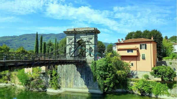 casa indipendente in vendita a Bagni di Lucca in zona Fornoli