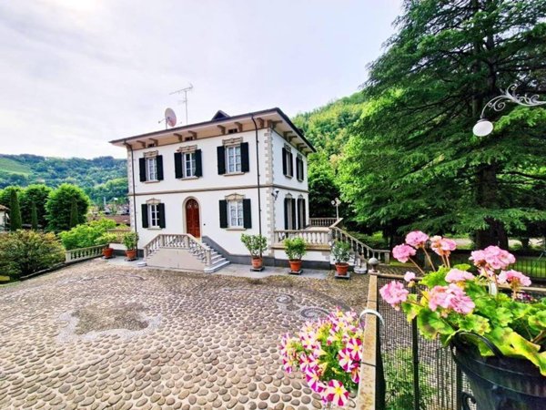 villa in vendita a Bagni di Lucca