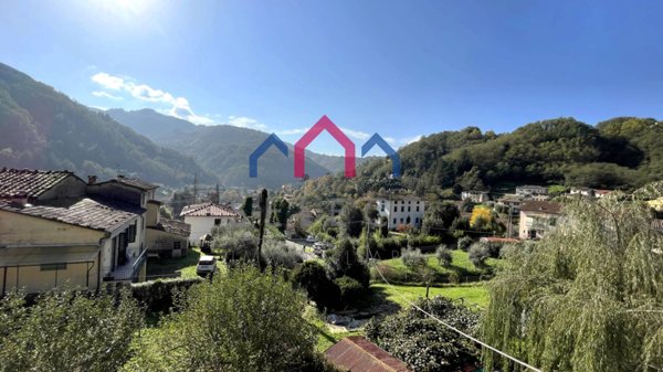 appartamento in vendita a Bagni di Lucca in zona Fabbriche di Casabasciana