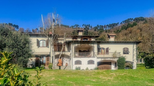 casa indipendente in vendita a Bagni di Lucca in zona La Villa