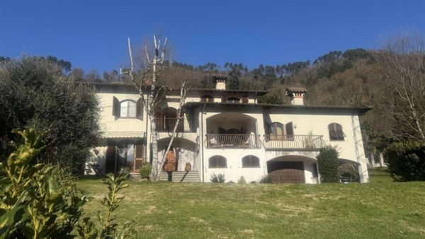 casa indipendente in vendita a Bagni di Lucca in zona La Villa