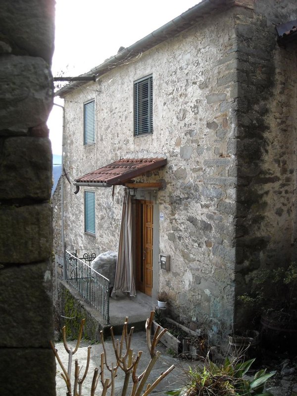 casa indipendente in vendita a Bagni di Lucca in zona Limano