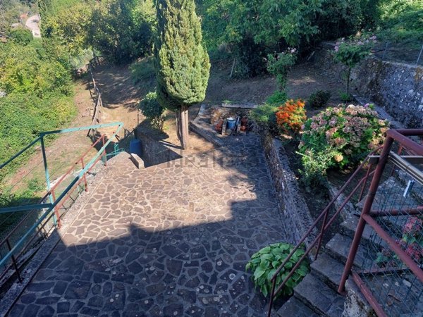 appartamento in vendita a Bagni di Lucca in zona Crasciana