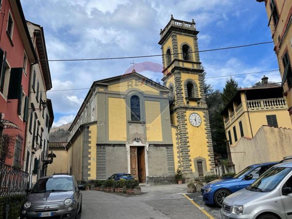 appartamento in vendita a Bagni di Lucca in zona Ponte a Serraglio