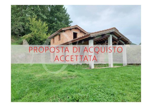 casa indipendente in vendita a Bagni di Lucca
