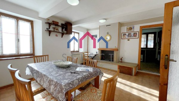 casa indipendente in vendita a Bagni di Lucca in zona Benabbio