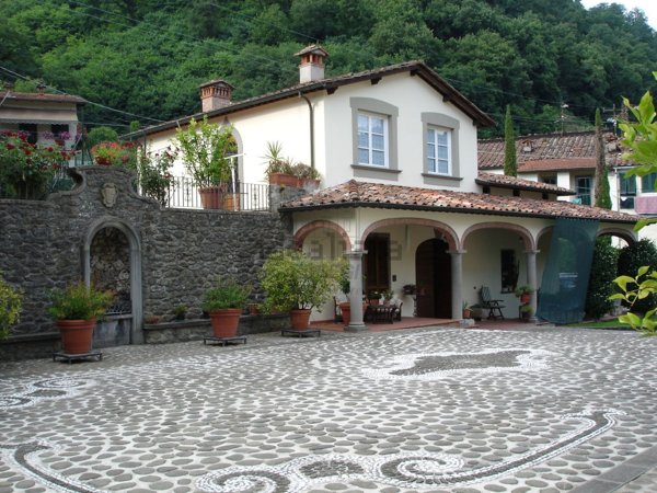 casa indipendente in vendita a Bagni di Lucca in zona La Villa