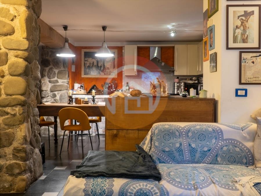 casa indipendente in vendita a Bagni di Lucca in zona Fornoli
