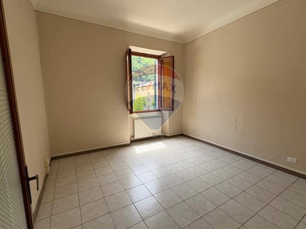 casa indipendente in vendita a Bagni di Lucca