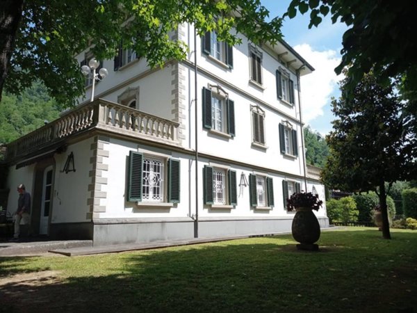 casa indipendente in vendita a Bagni di Lucca in zona La Villa