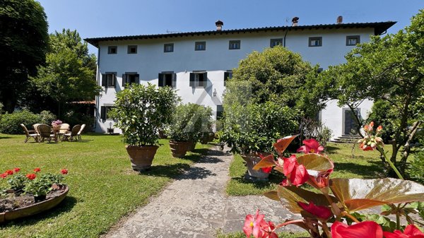 casa indipendente in vendita a Bagni di Lucca in zona La Villa
