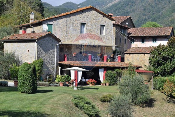 casale in vendita a Bagni di Lucca