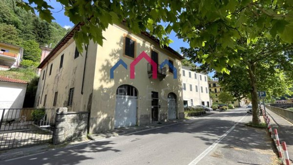 appartamento in vendita a Bagni di Lucca in zona Ponte a Serraglio