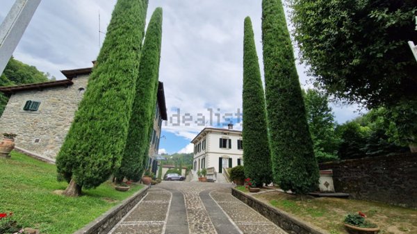 casa indipendente in vendita a Bagni di Lucca in zona Fornoli