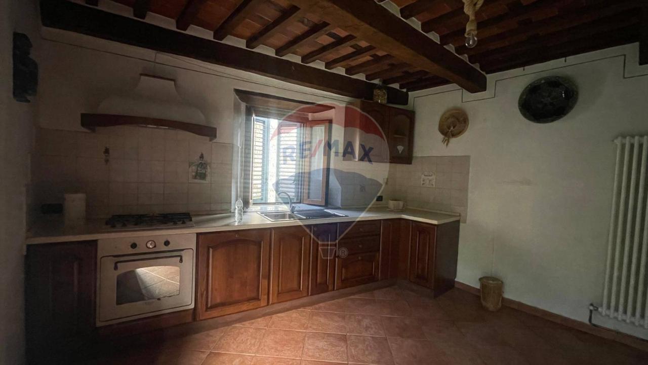 casa indipendente in vendita a Bagni di Lucca in zona San Cassiano di Controni