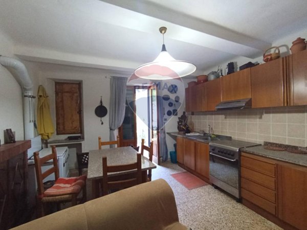 appartamento in vendita a Bagni di Lucca in zona Ponte a Serraglio