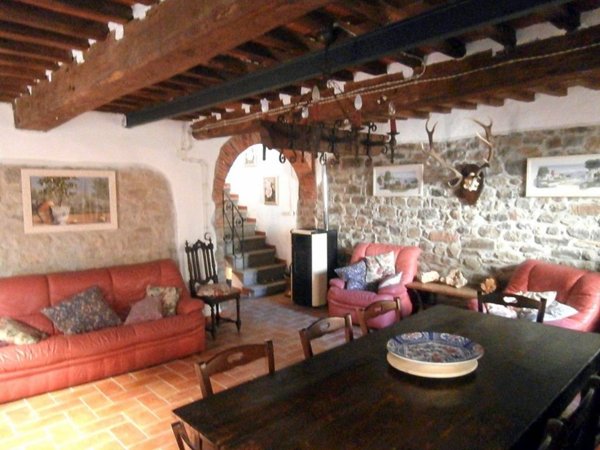 casa indipendente in vendita a Bagni di Lucca