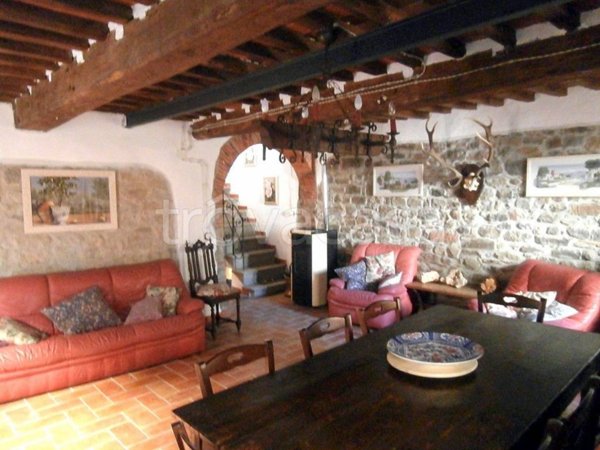 casa indipendente in vendita a Bagni di Lucca