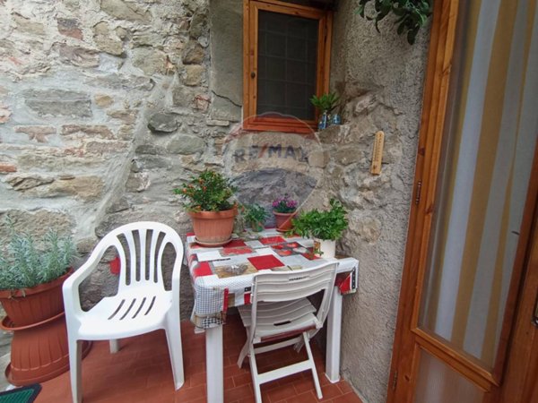 casa indipendente in vendita a Bagni di Lucca in zona Benabbio