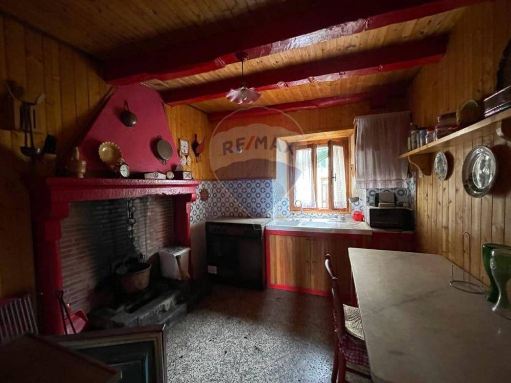 casa indipendente in vendita a Bagni di Lucca in zona Limano