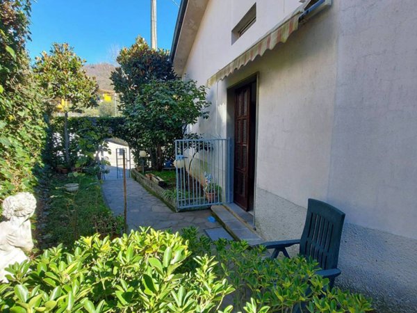 casa indipendente in vendita a Bagni di Lucca