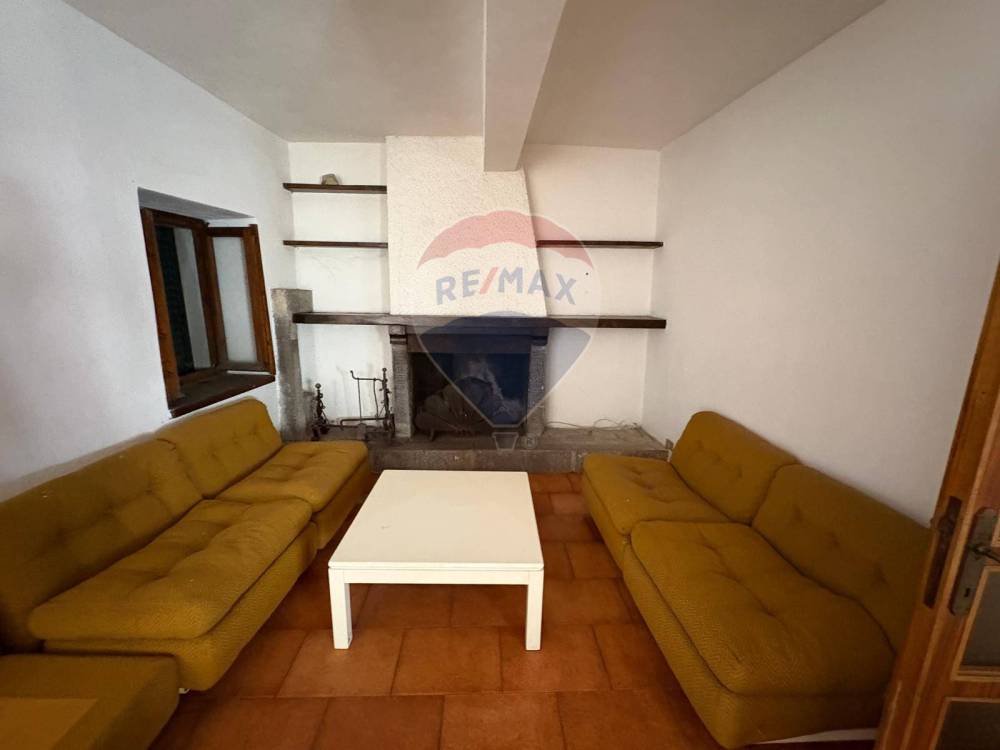 casa indipendente in vendita a Bagni di Lucca in zona Lugliano