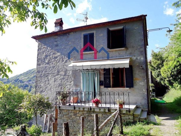 casa indipendente in vendita a Bagni di Lucca in zona San Gemignano