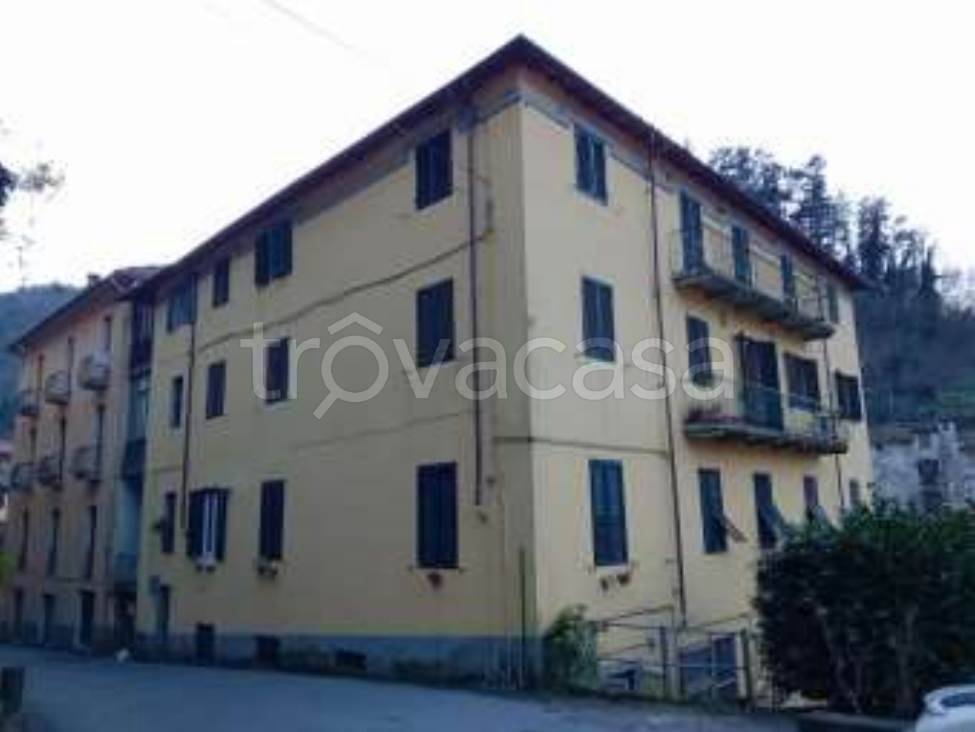 negozio in vendita a Bagni di Lucca in zona Ponte a Serraglio