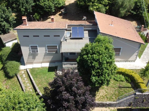 casa indipendente in vendita a Bagni di Lucca in zona Vico Pancellorum