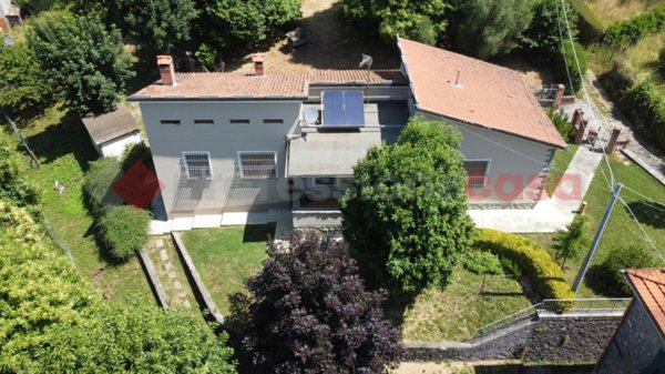 casa indipendente in vendita a Bagni di Lucca in zona Vico Pancellorum