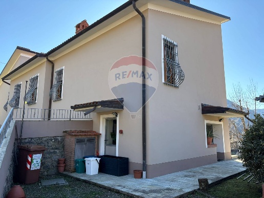 casa indipendente in vendita a Bagni di Lucca in zona Vico Pancellorum