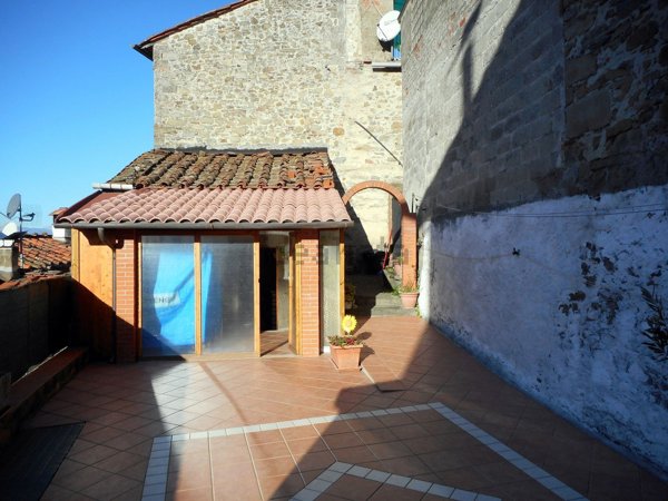 casa indipendente in vendita a Bagni di Lucca