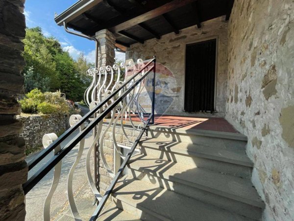 casa semindipendente in vendita a Bagni di Lucca