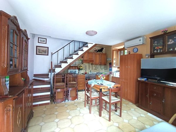 casa indipendente in vendita a Bagni di Lucca in zona Lugliano