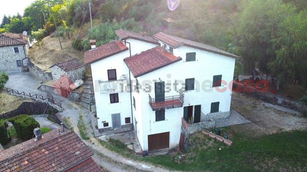 casa indipendente in vendita a Bagni di Lucca in zona Granaiola
