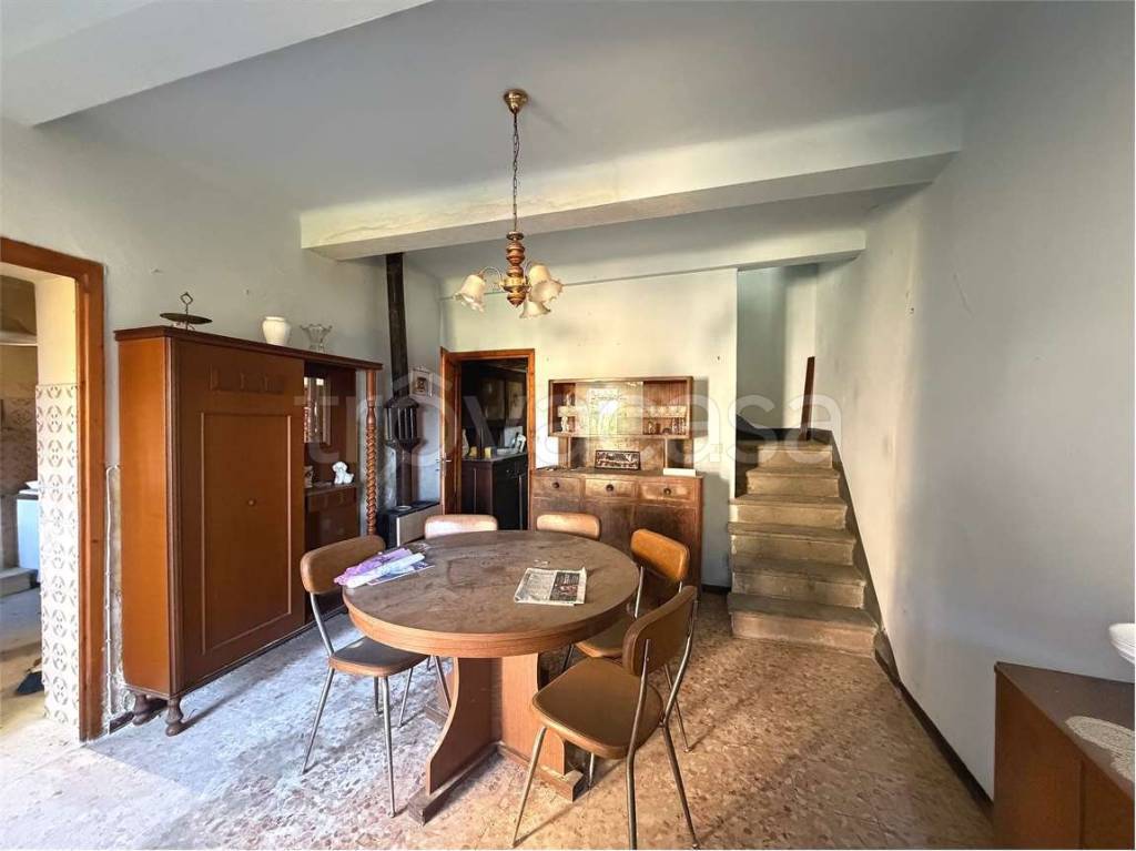 casa indipendente in vendita a Bagni di Lucca in zona Benabbio