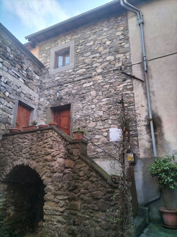 appartamento in vendita a Bagni di Lucca in zona Vico Pancellorum