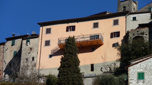 casa indipendente in vendita a Bagni di Lucca in zona Cocciglia