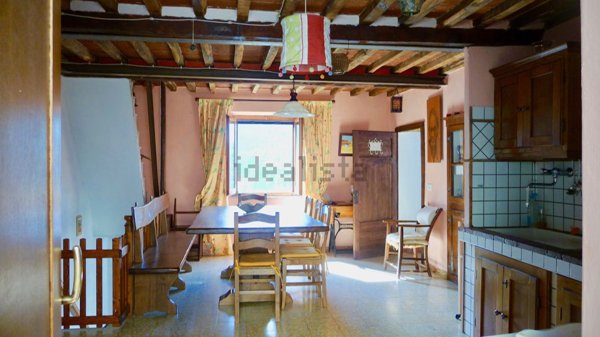 casa indipendente in vendita a Bagni di Lucca in zona Cocciglia